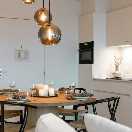 Huswell - Stylish With Harbour View Apartment Ostende