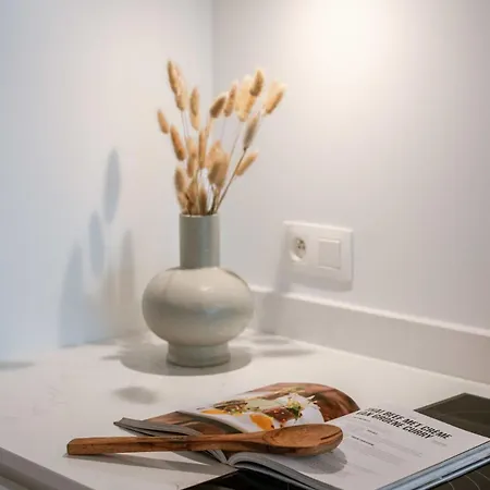 Huswell - Stylish With Harbour View *